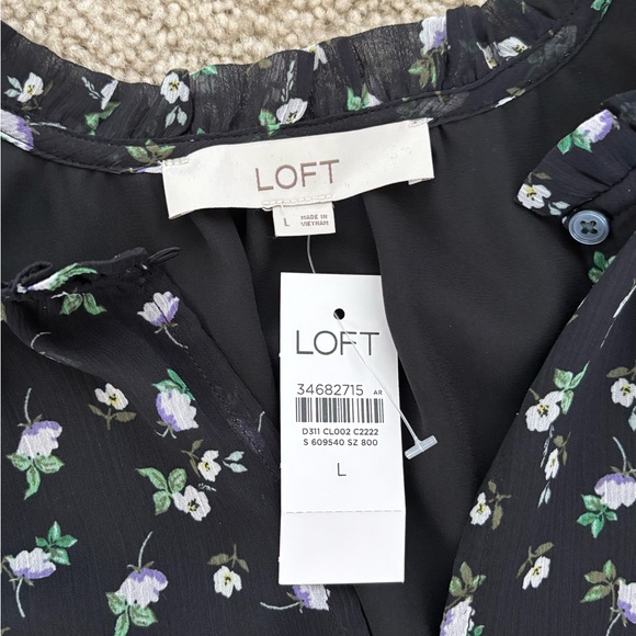 LOFT Floral Ruffle Split Neck Shell - Picture 4 of 4